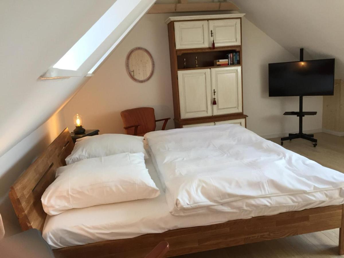 Ferienwohnung Teestuuv Husum  Exterior foto