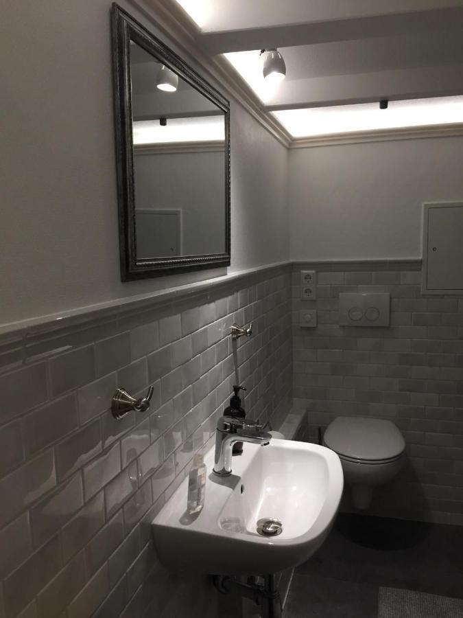 Ferienwohnung Teestuuv Husum  Exterior foto
